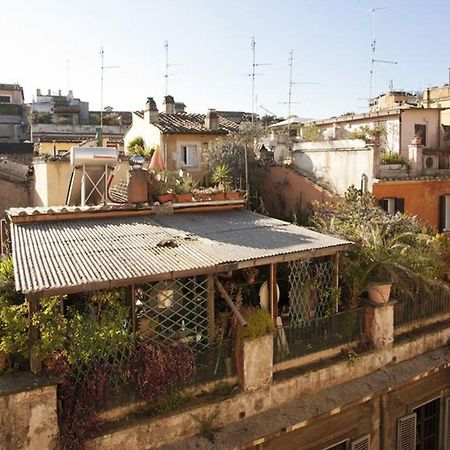 Apartamento House Paganica Roma Exterior foto
