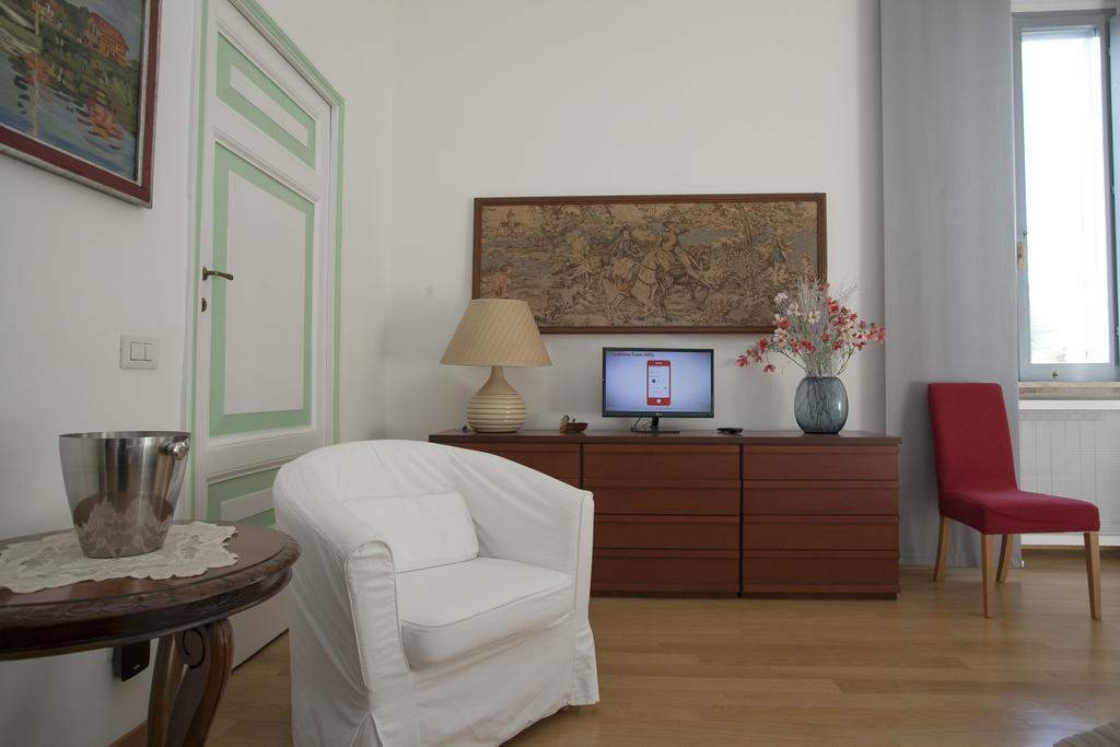 Apartamento House Paganica Roma Habitación foto